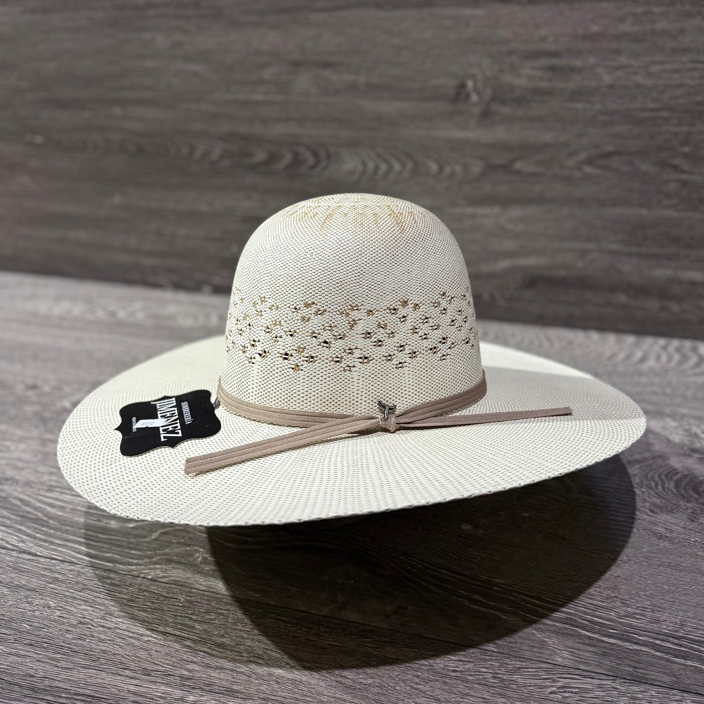 Bangora bicolor puntos